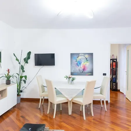 Sweet House Corso Genova Apartment *